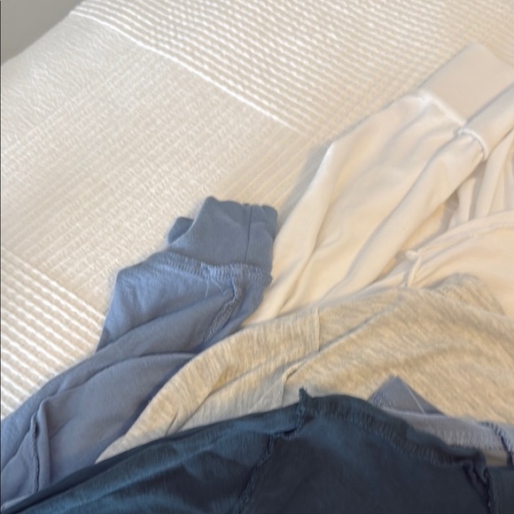 Old Navy Long Sleeve Tees - Blue, Gray, White - Picture 4 of 8